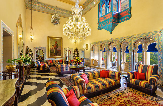 grand_hertiage_palaces_in_udaipur